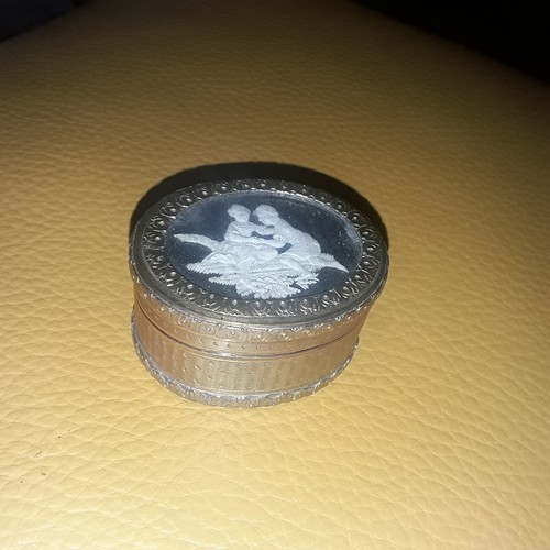 Boîte pilule laiton - à,