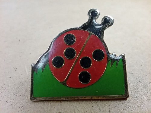 Pin vintage épinglette - pin's,