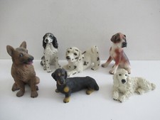Figurine de chien en résine