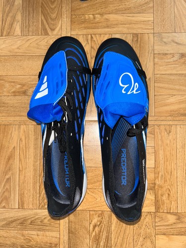 Paire crampons adidas - paire,