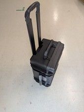 Valise rigide étanche avec