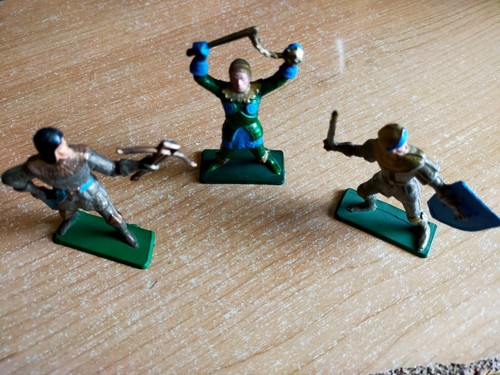 Lot figurines starlux - 3,