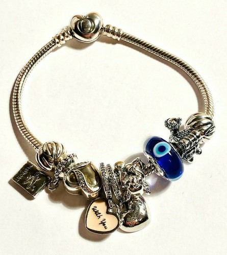Pandora bracelet with charms - ,