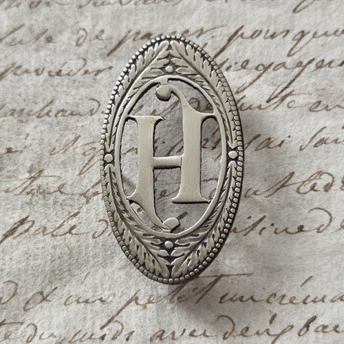 Monogramme lettre métal - h,
