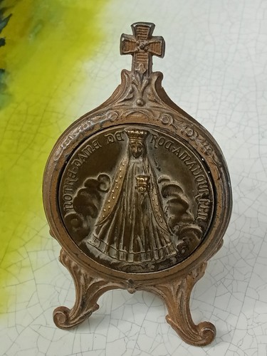 Medaillon chevalet ancien