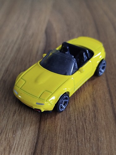 Voiture hotwheels mazda 5 - mazda, mx-5