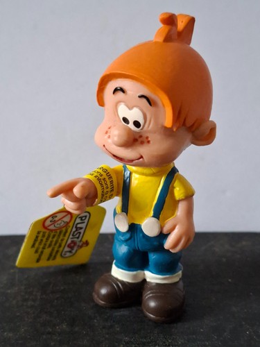 Figurine neuve avec - , étiquette