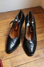 Carel escarpins en cuir noir à talons