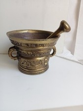 mortier plus pilon en bronze