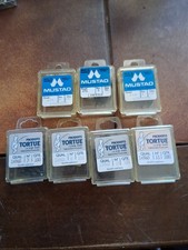 Lot ,de 7  ɓoites d'Hameçons