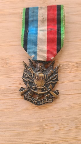 Medaille oublier jamais - medaille, guerre