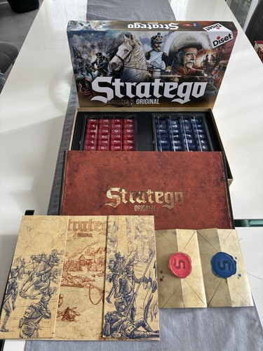 Jeu société stratégo - société,