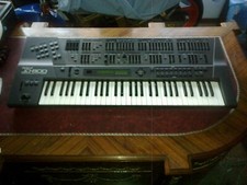 ROLAND JD 800 VINTAGE SYNTH SYNTHESIZER See Photo No Juno Jupiter 60 106