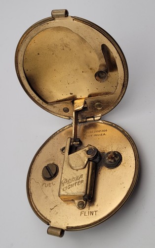 Rare briquet essence - briquet, À