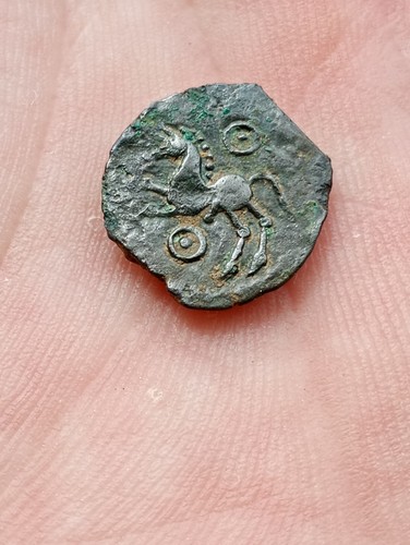Monnaie gauloise carnutes - monnaie,