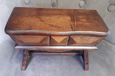 Ancien Petit Coffre Miniature