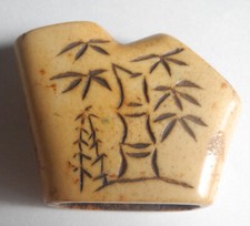 Netsuke ancien japonais belle sculpture corne Ojime gravure bambou