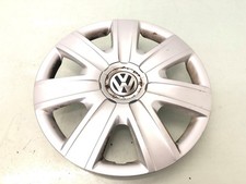ENJOLIVEUR DE ROUE Volkswagen Polo V (6R) 2011 6R0601147 #112000