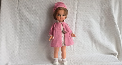 Ancienne poupée bella tenue - ancienne,