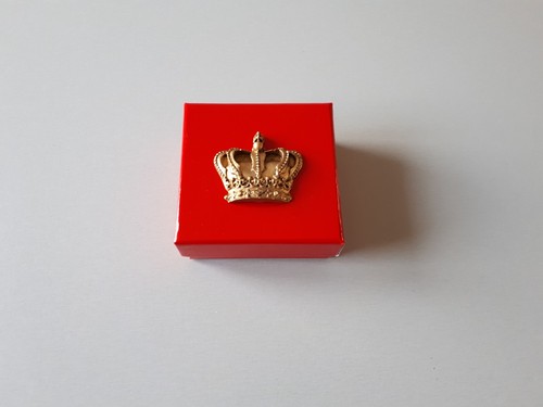 Boite artisanat rouge - , avec
