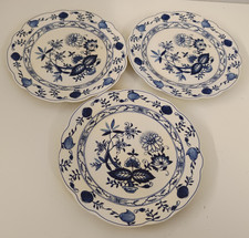 3 Assiettes De Service Royal