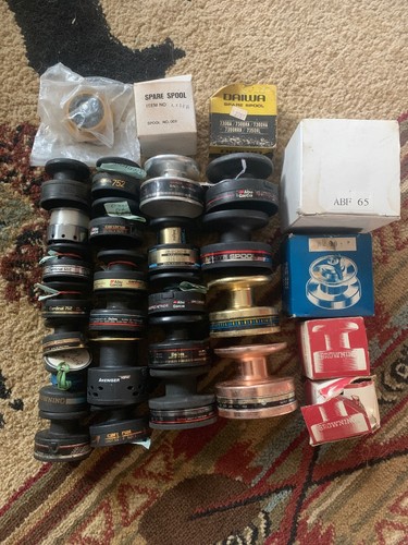 Spinning reel spools lot - spinning,