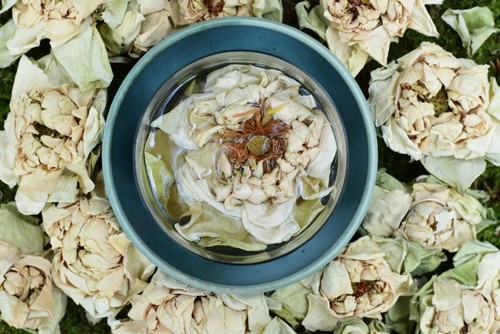 Organic white lotus whole - organic,