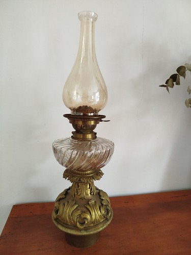 Ancienne lampe pétrole - ancienne,