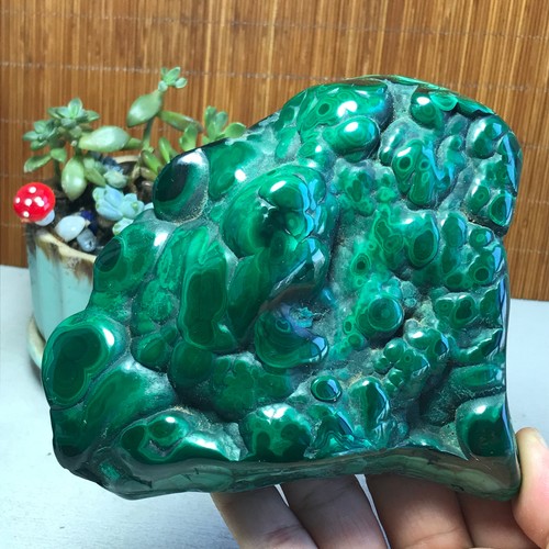 1050g natural malachite - 1050g,