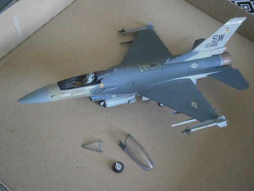 Maquette avion reaction - a, f-16