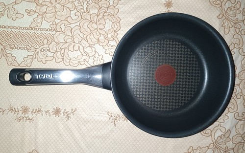 Poêle tefal titanium - poêle,