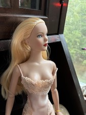 Tonner Doll Fashion Doll, 16” Changeable Feet, Bendy Wrists