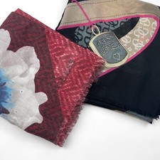 lot of 2 Authentic GUESS Women's Scarfs Shawl Multicilor Red Logo