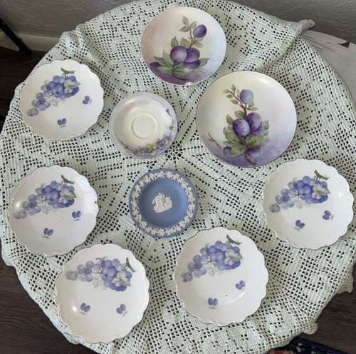 Wedgwood jasperware floral - &,