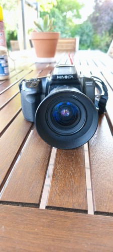 Minolta dynax 300si - minolta,