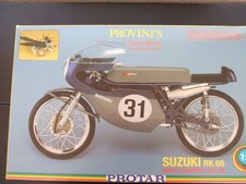 Maquette moto 1/9 Très jolie