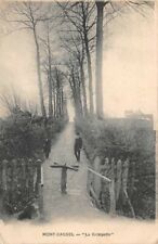 "MONT-CASSEL - ""La Grimpette"