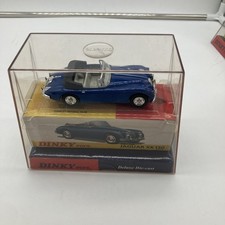 Dinky Toys Jaguar XK 150 Avec