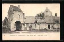 Old postcard Saint Jean au Bois, Vieille Porte, L ́Eglise 
