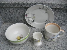 ENSEMBLE 4 PIECES ENFANT Porcelaine DISNEY  QUEENS  décor ANIMAUX 