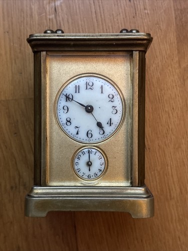 Horloge mécanique - ,