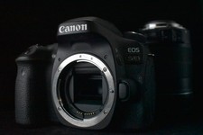 [1 Yr Warranty] Canon EOS 80D Digital Camera + EF-S 18-135mm IS USM Lens 8201