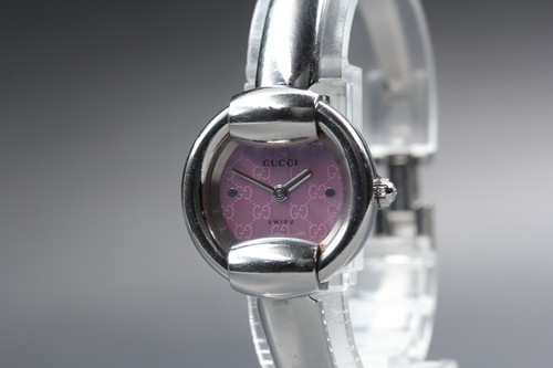 Presque comme neuve montre - comme, neuve]