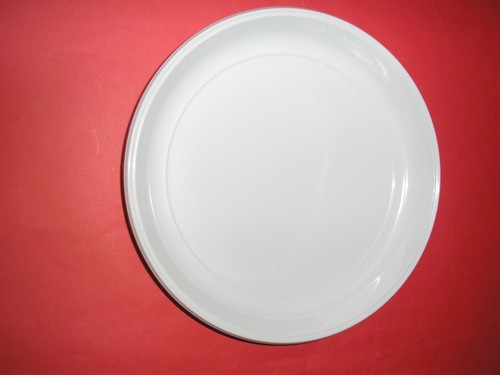 Lot assiettes platiques - ,