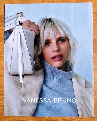 Publicité papier sac femme - -,