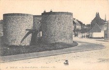 Old postcard 59 Douai / La Porte d'Arras / Exterior