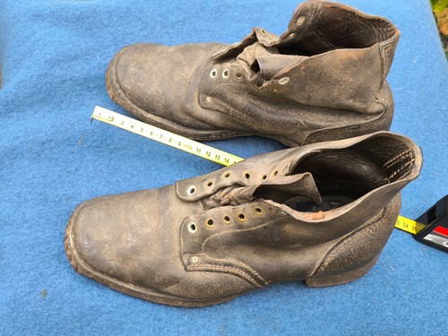 Brodequins cuir clouté - , poilu