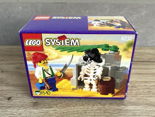 Lego pirates 6232 skeleton - lego,