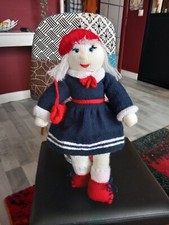 POUPEE EN TRICOT FAIT MAIN AUX CHOIX (haut 35/40 cm)