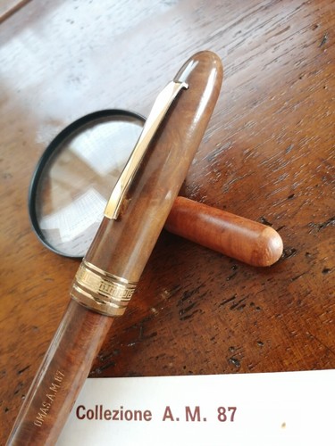 Omas in brown - omas,